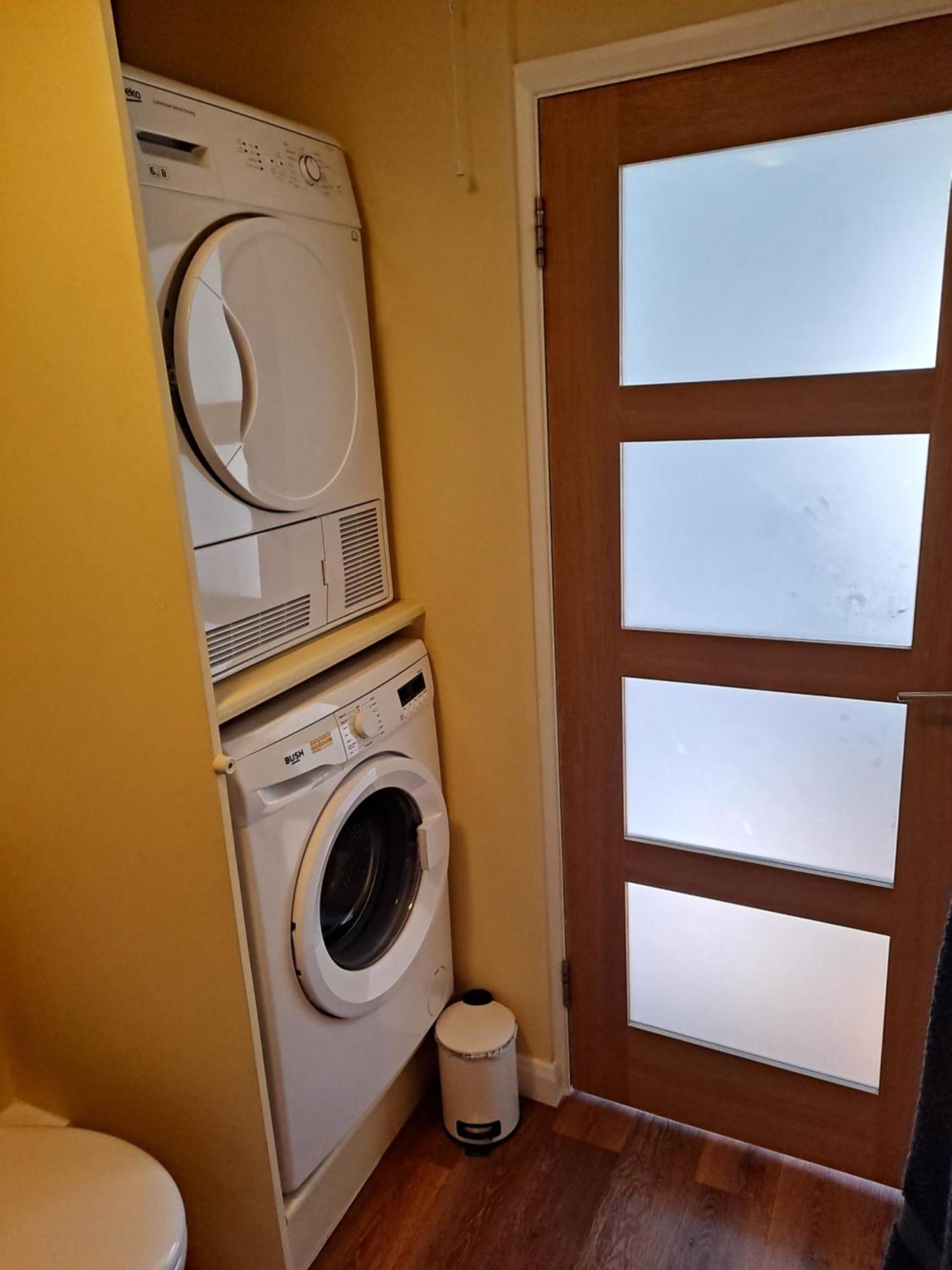 Cheltenham Studio Apartment Bagian luar foto
